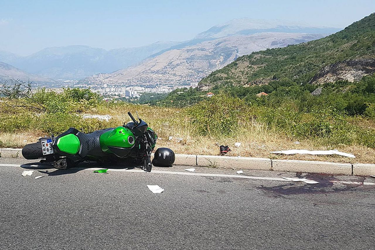 Mostar: Motociklist teško ozlijeđen nakon sudara na Žovnici