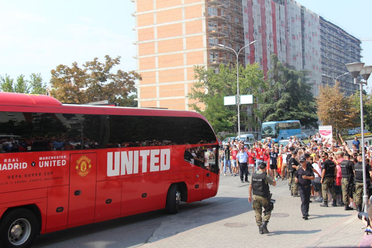 Nogometaši Reala i Uniteda stigli u Skoplje