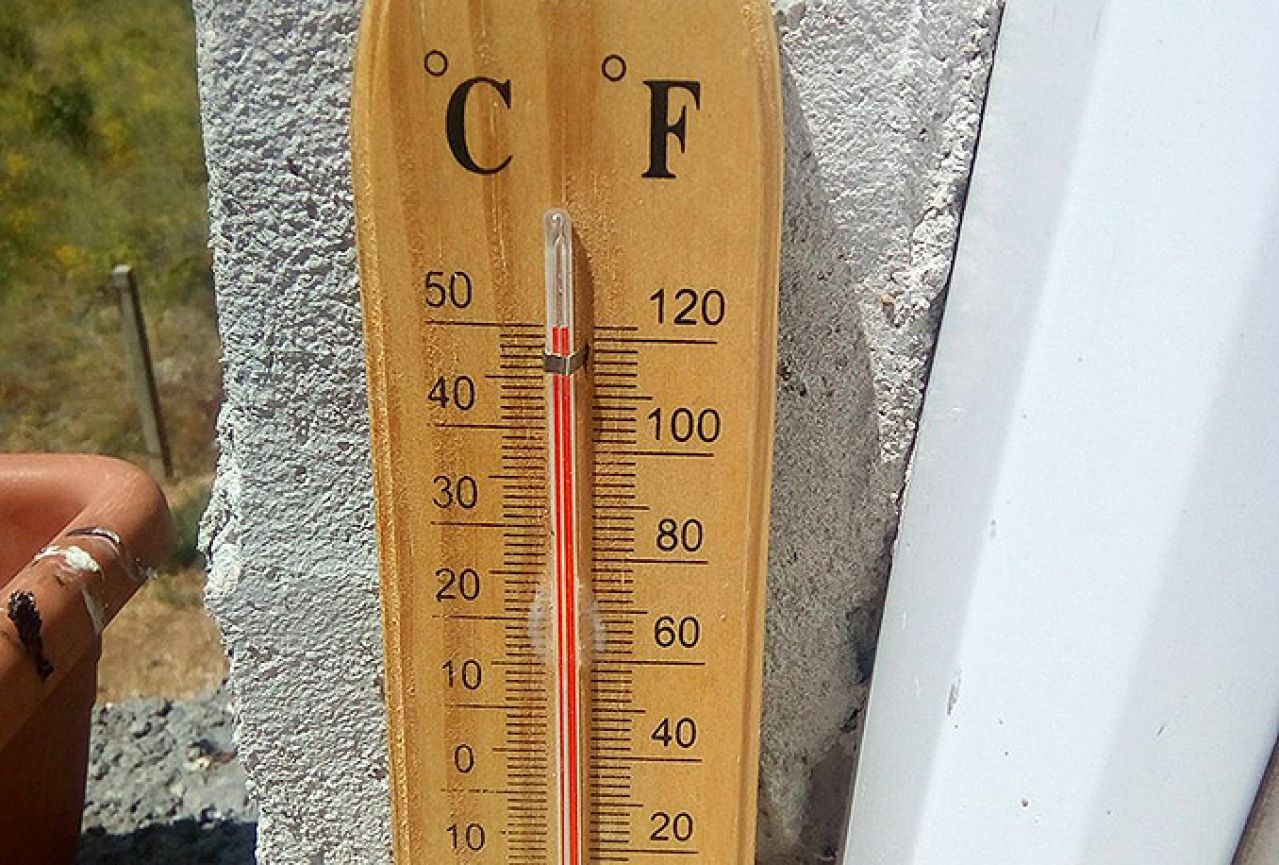 Živa u termometru danas ide do 42 stupnja Celzijeva