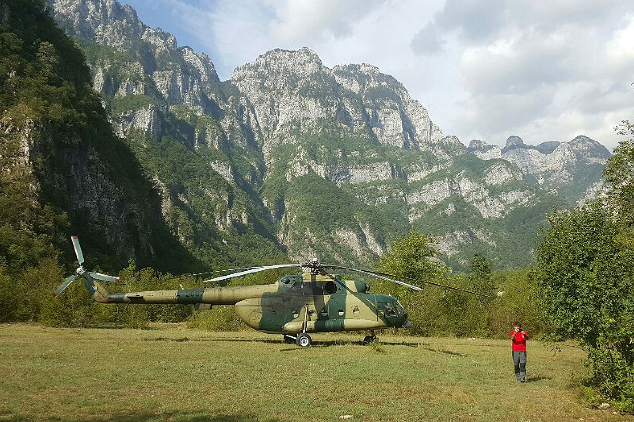 Teško ozlijeđeni češki planinar s Čvrsnice helikopterom prebačen u Mostar