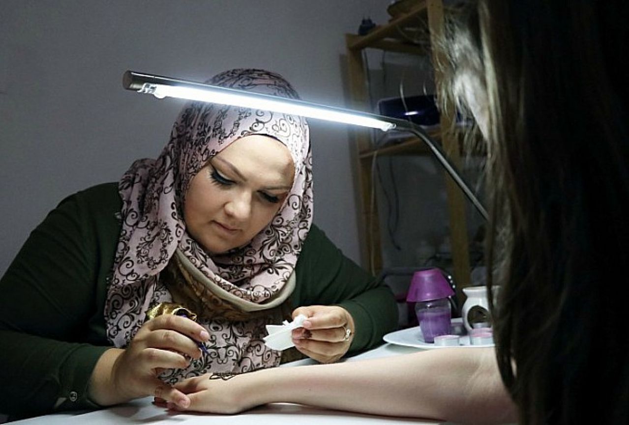 VIDEO | Henna tattoo: Umjetnost koja može zamijeniti nakit