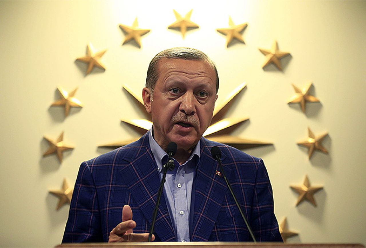Erdoganov plan: Cijelu Tursku treba opasati zidinama