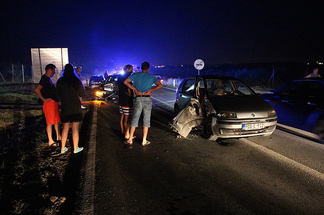 Teška prometna nesreća na ulazu u Mostar