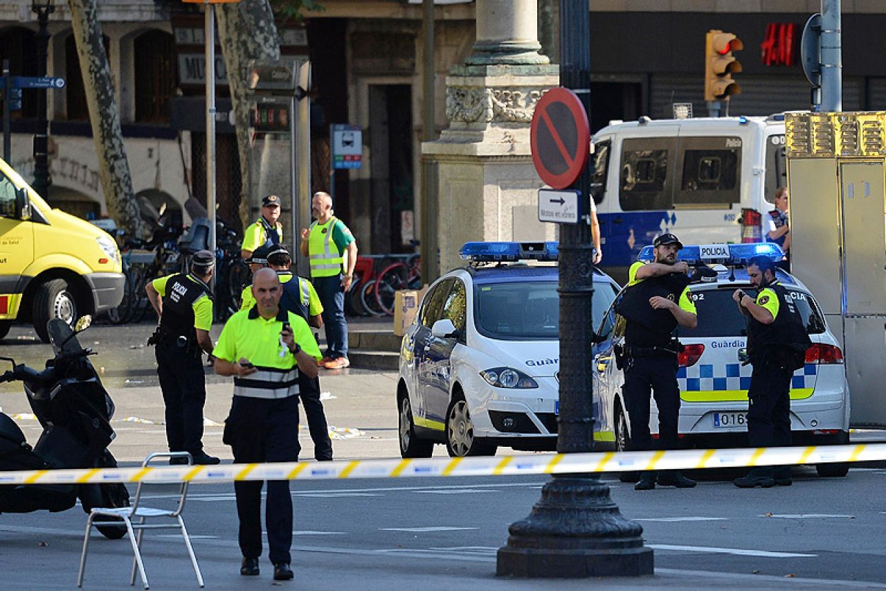 Obrat u istrazi: Napadač koji je kombijem ubijao ljude u Barceloni još na slobodi