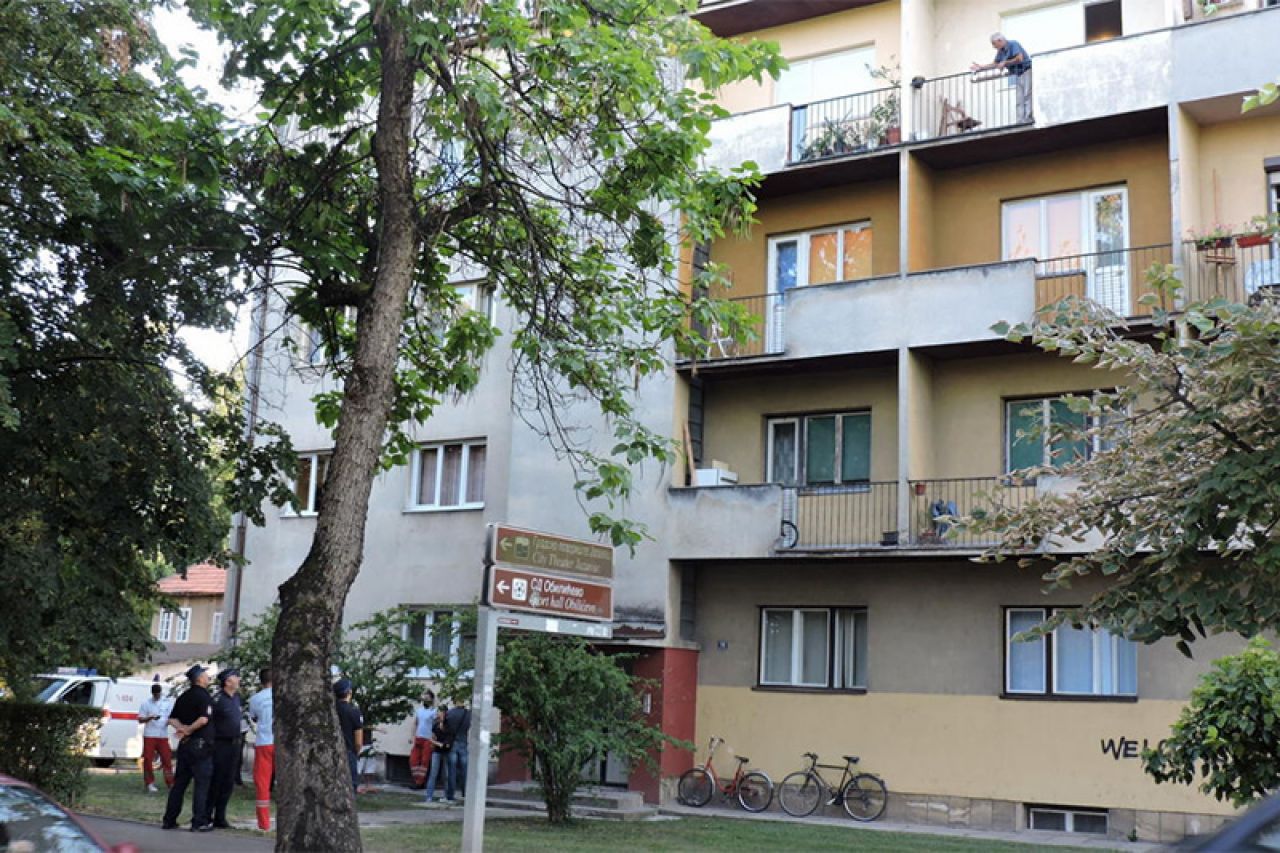 Drama u Banja Luci: Zabarikadirao se u stan i prijetio samoubojstvom