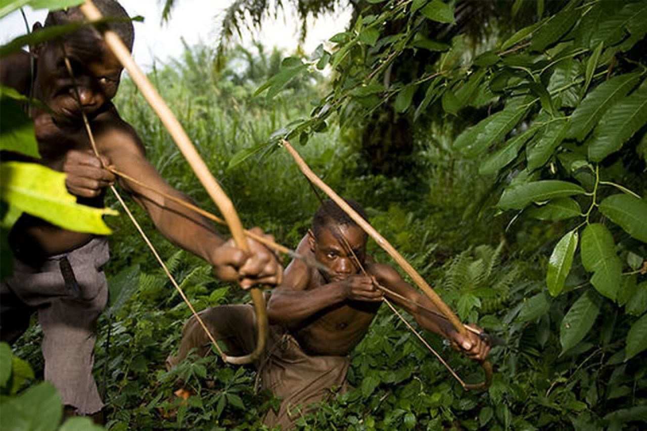 D.R. Kongo: Pigmeji napali UN konvoj lukovima i strijelama!?