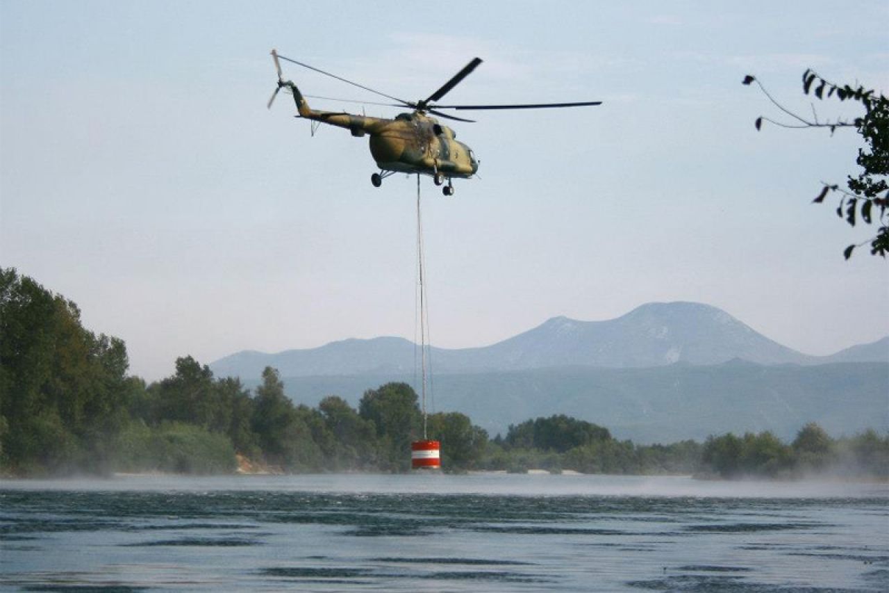 Kritično u Drvaru i na Kupresu - pomaže i helikopter OS BIH
