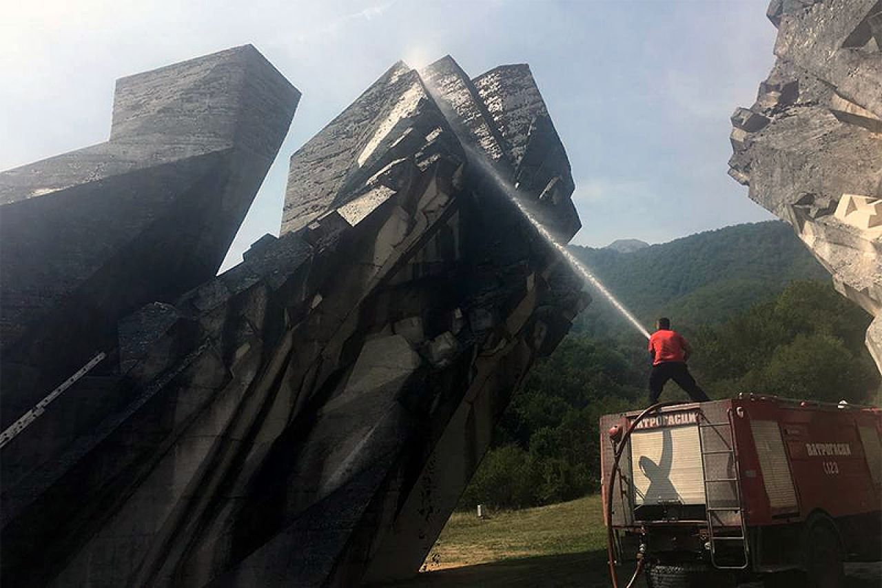 Nakon 46 godina počela restauracija spomenika poginulim borcima u NP Sutjeska