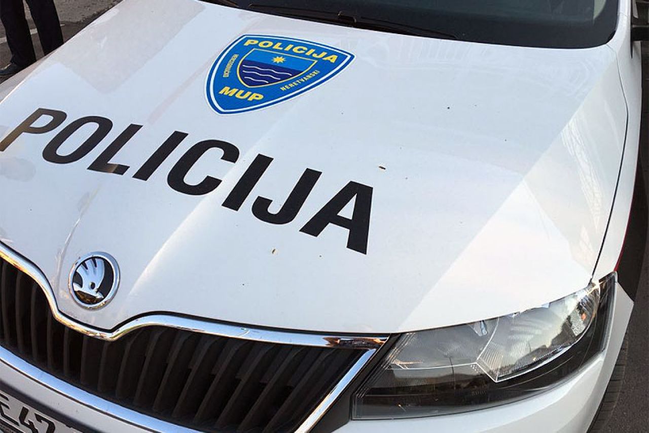 U prometnoj nesreći kod Stoca poginuo 25-godišnjak iz Čapljine