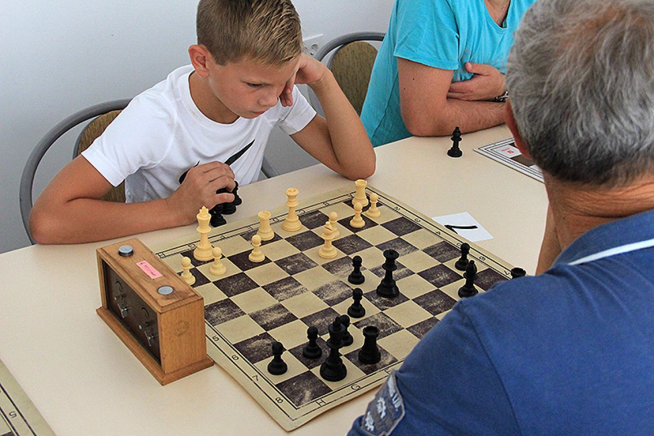 Mostar: Šahisti odigrali bajramski turnir