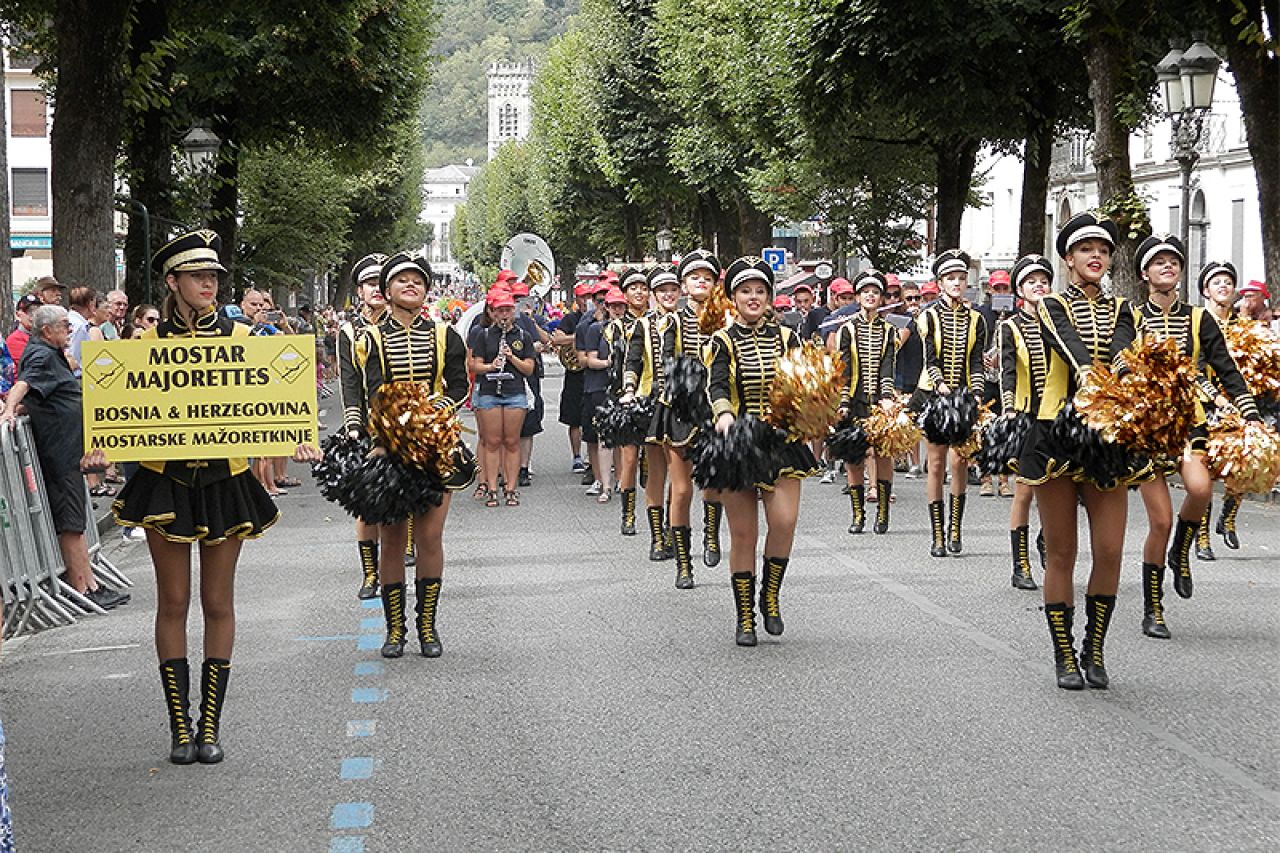 Mostarske mažoretkinje nastupile na najstarijem francuskom festivalu