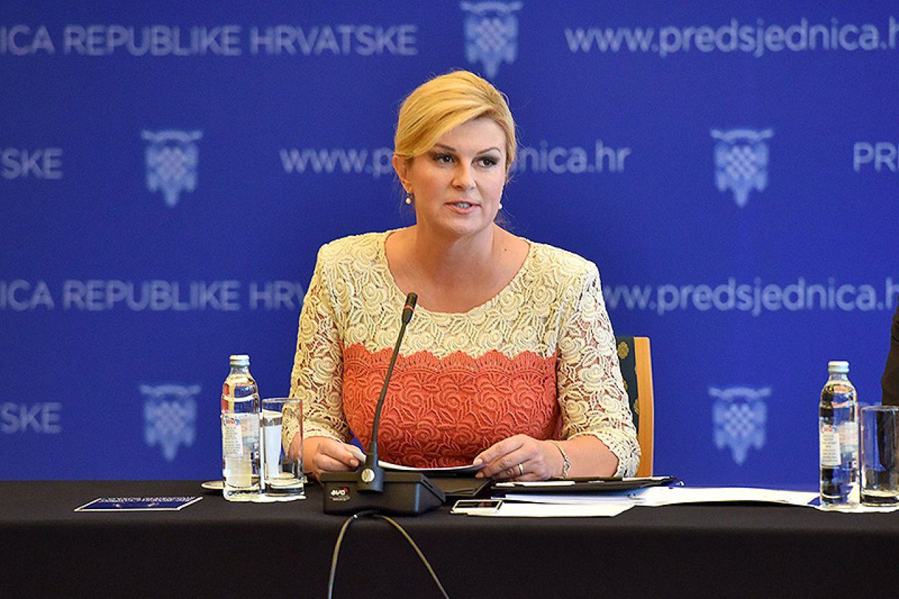 Grabar-Kitarović zabrinuta procesima u BiH i retorikom prema Hrvatskoj