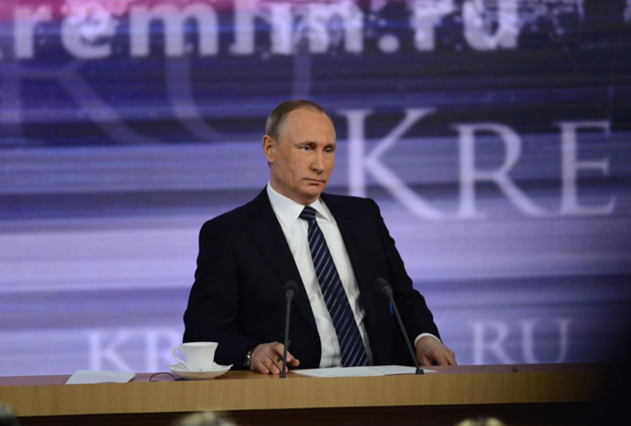 Putin: Rusija će podnijeti nacrt rezolucije o slanju mirovnih snaga u Ukrajinu