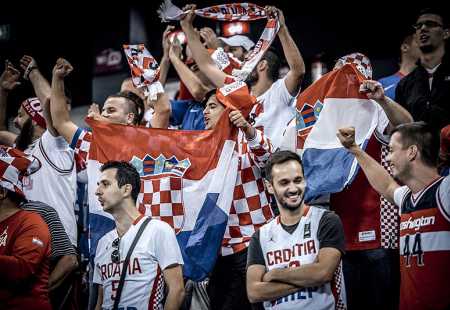 https://storage.bljesak.info/article/211229/450x310/hrvatska-navijaci-eurobasket2017.jpg