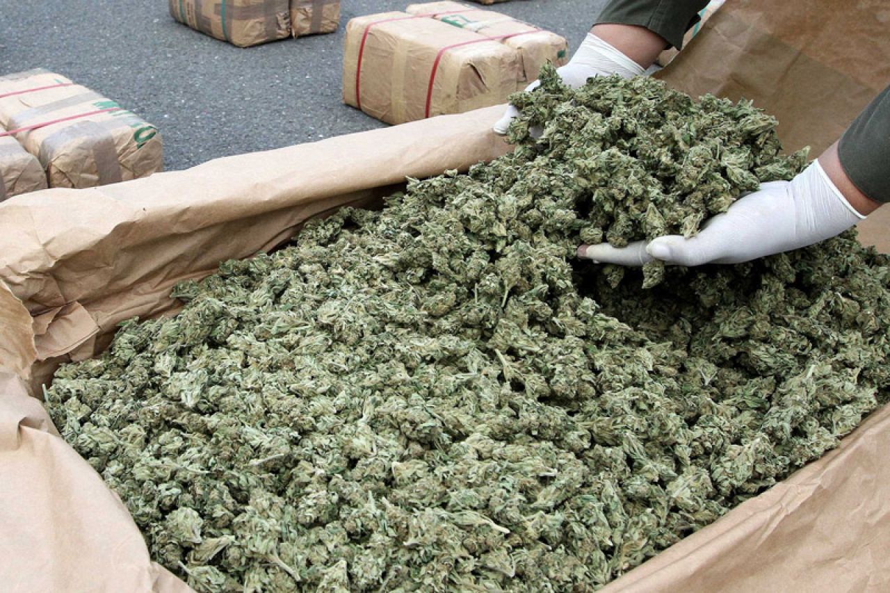 Na jahti pronađene skoro četiri tone marihuane