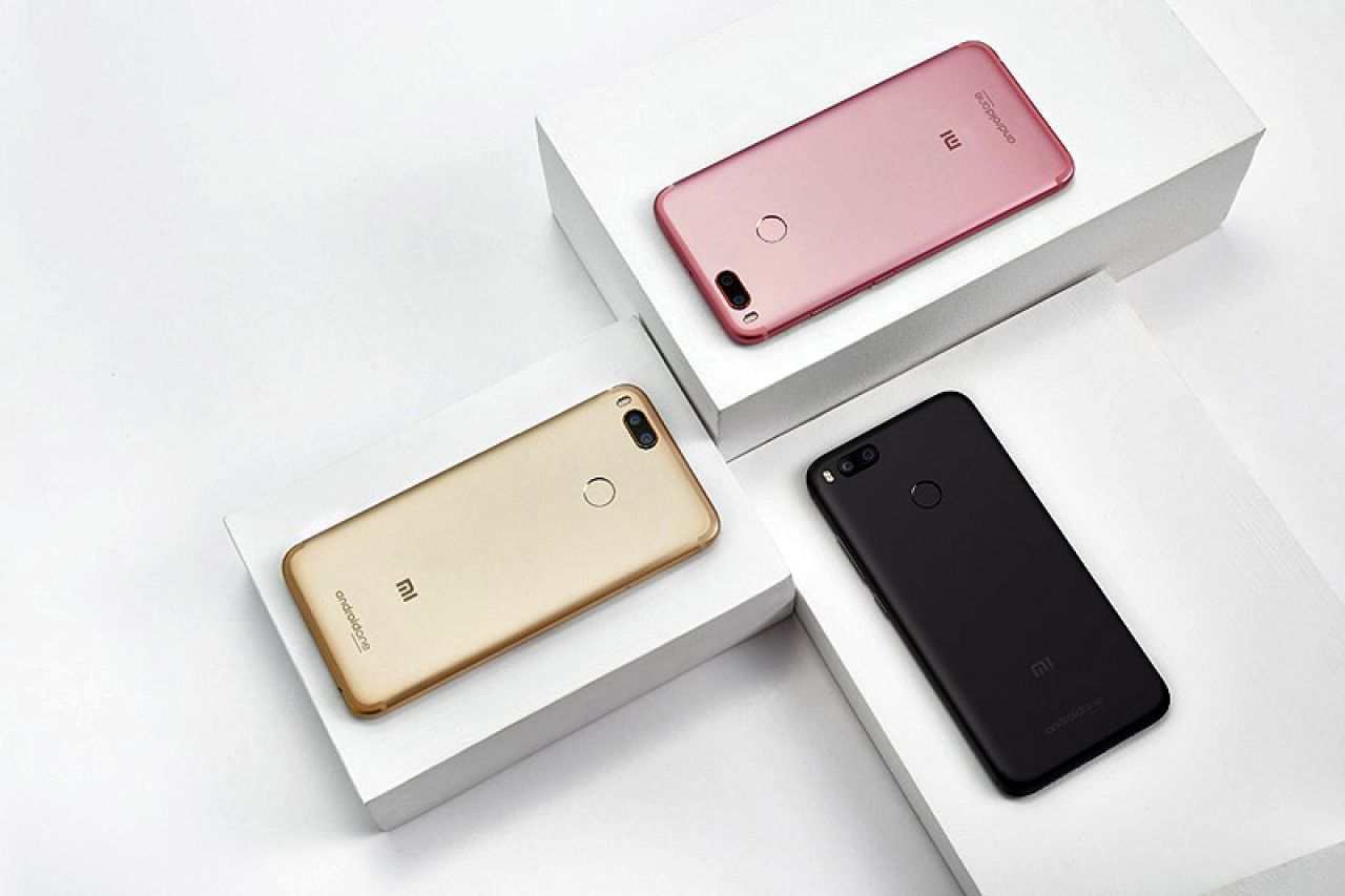 Xiaomi predstavio pametni telefon Mi A1