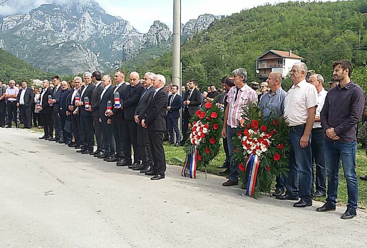 Grabovica: Obilježena 24. godišnjica stradanja hrvatskih civila