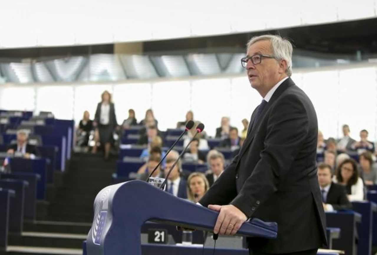 Juncker: ''Hrvatskoj bismo trebali omogućiti puno članstvo u Schengenu''