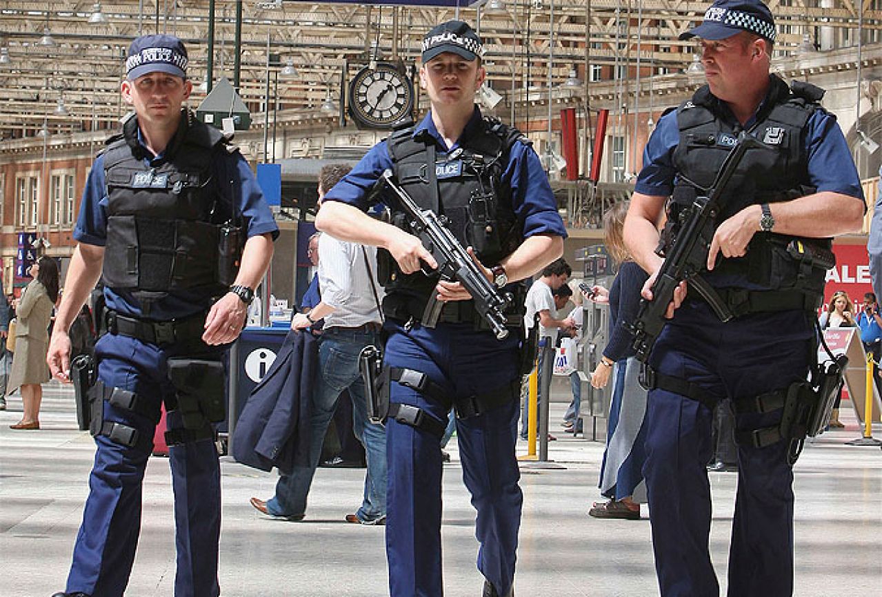 U terorističkom napadu u Londonu ozlijeđene 22 osobe
