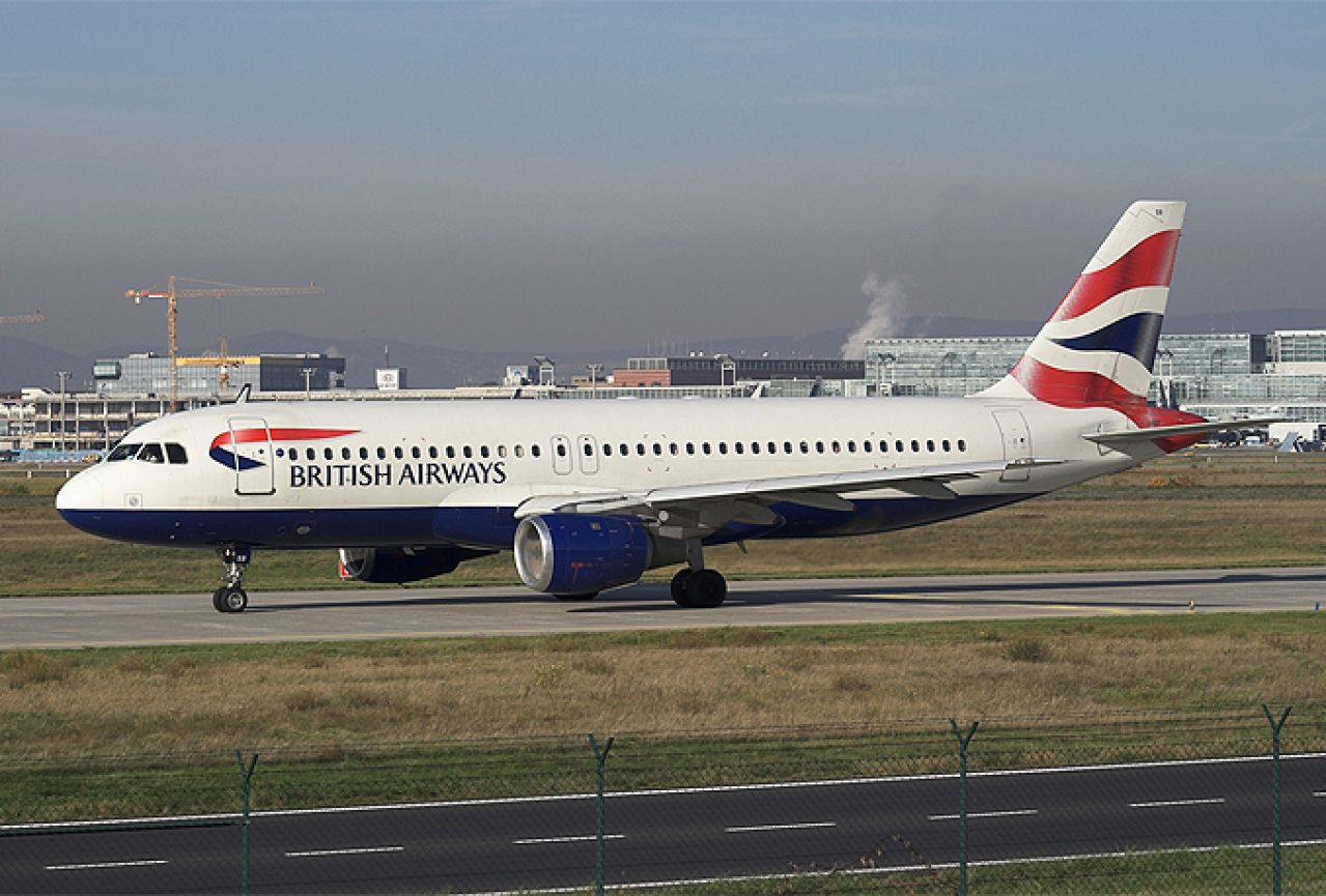 Zbog "direktne prijetnje" evakuiran avion British Airwaysa u Parizu