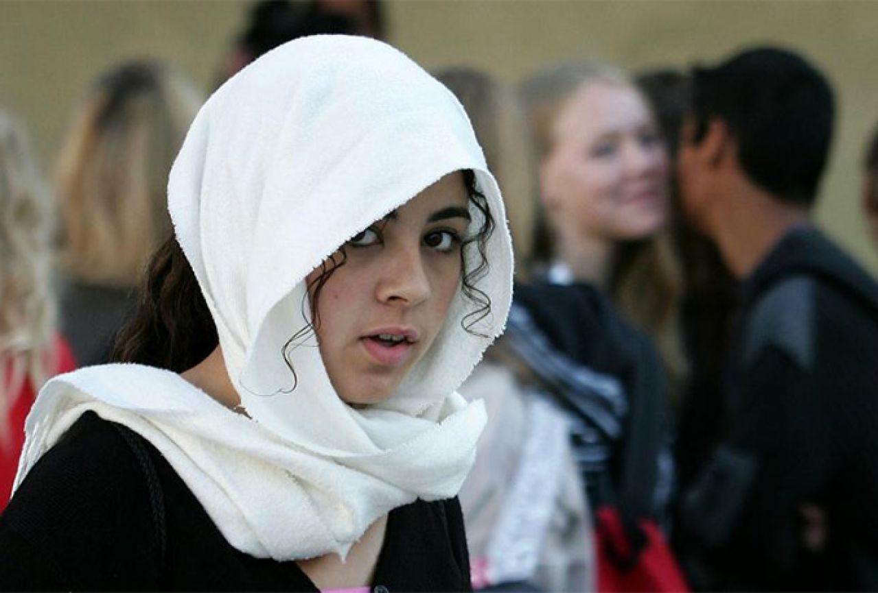 Apelacijski sud u Češkoj podržao zabranu hidžaba u medicinskoj školi