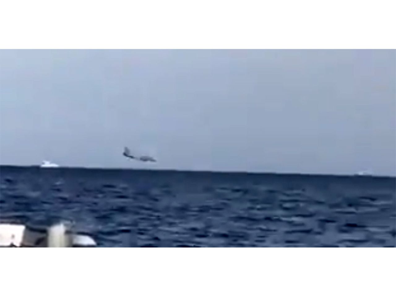 Nesreća na aeromitingu u Italiji: pilot poginuo nakon što se zrakoplov srušio u more