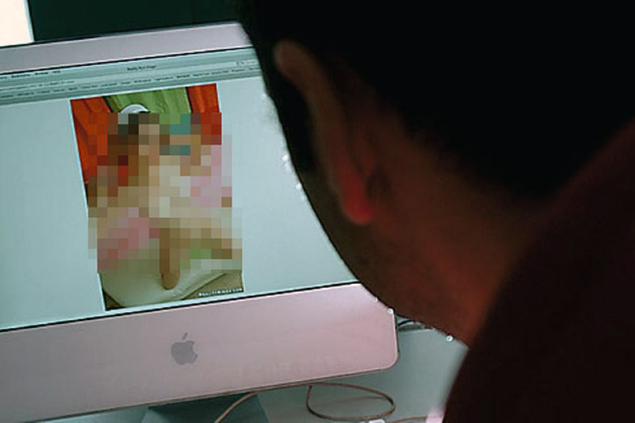 Uhićen pedofil u Sarajevu: Na računalu mu pronađeno 10.000 fotografija djece