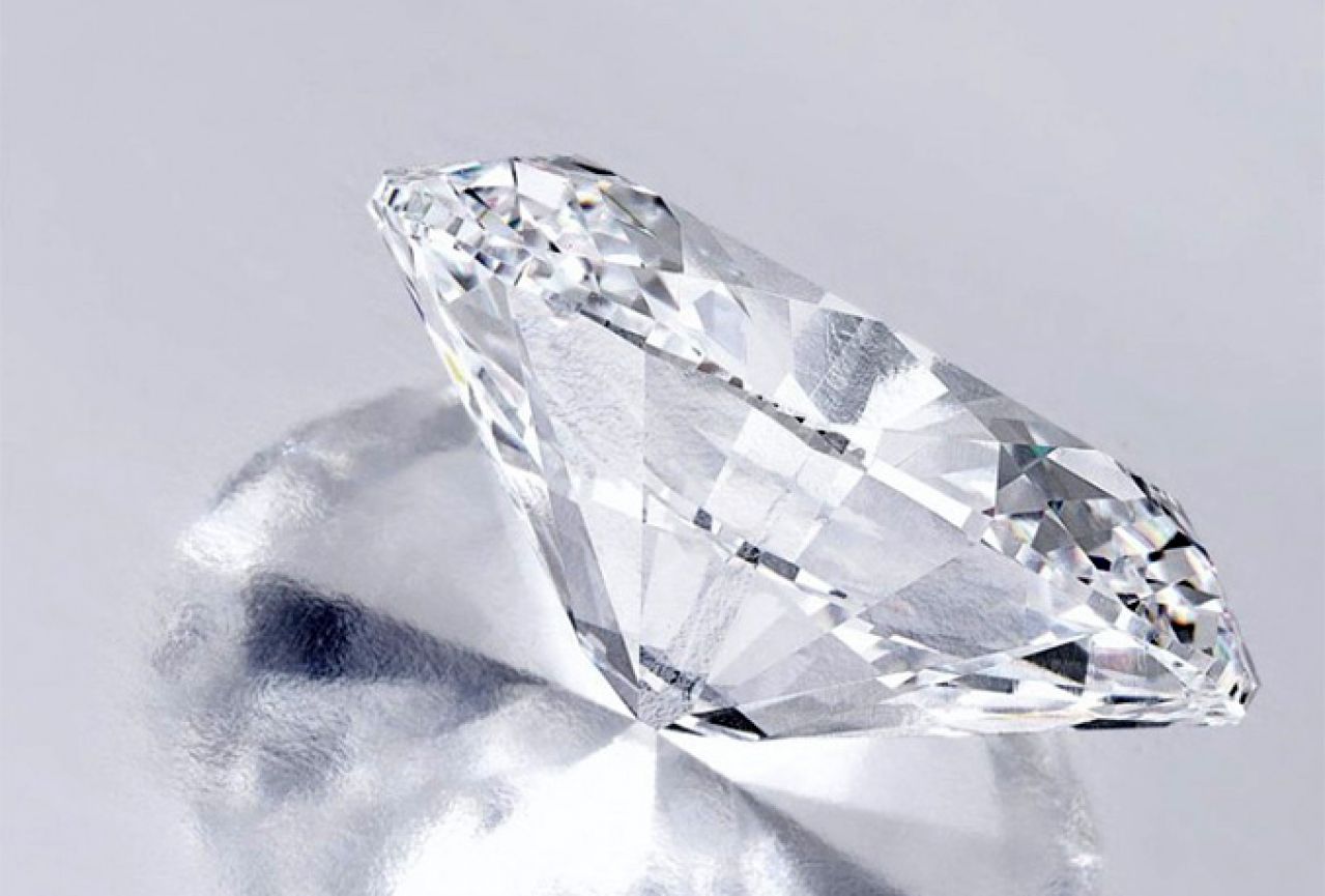 Za 53 milijuna dolara prodan drugi najveći dijamant na svijetu