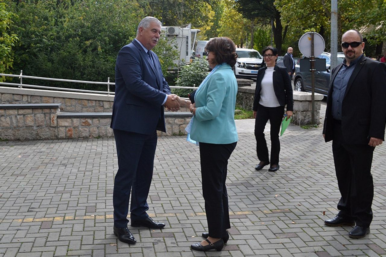 Veleposlanica SAD-a Maureen Cormack prvi put službeno posjetila Široki Brijeg
