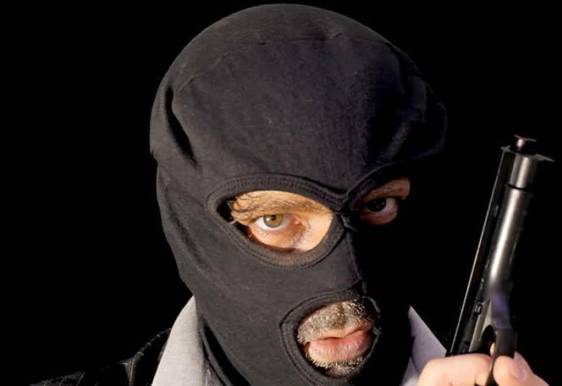 Анонимные объявления masked. Маскед Мэн. Маска террориста. Терроризм маска. Человек в маске террориста.
