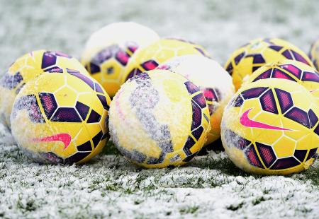 https://storage.bljesak.info/article/228552/450x310/balls-snow.jpg