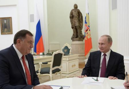 https://storage.bljesak.info/article/232719/450x310/Dodik-Putin.jpg