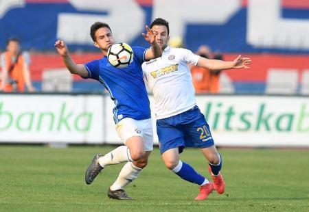https://storage.bljesak.info/article/233637/450x310/Hajduk-Dinamo-2018.jpg