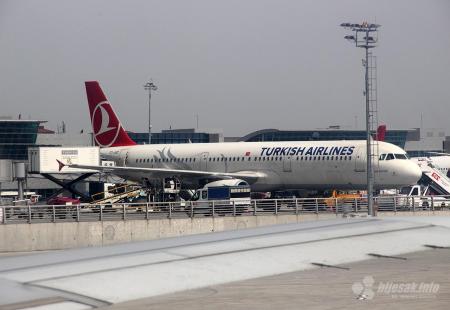 https://storage.bljesak.info/article/234310/450x310/Turkish-airlines-avion.jpg