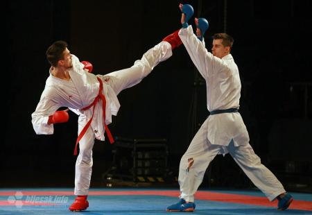 https://storage.bljesak.info/article/235489/450x310/karate-hercegovina-open-18.jpg