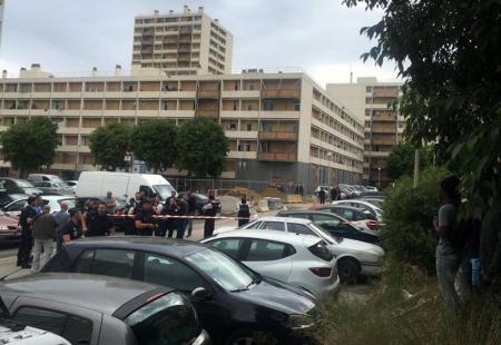 https://storage.bljesak.info/article/236592/450x310/Marseille-pucnjava-policija.jpg
