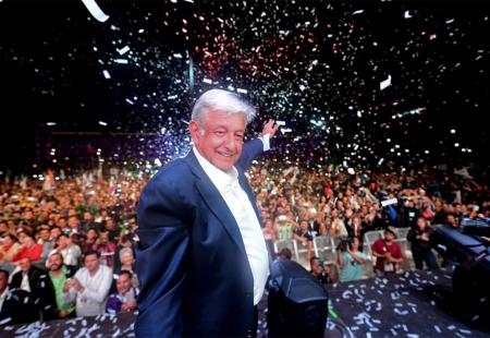 https://storage.bljesak.info/article/240871/450x310/Andres-Manuel-Lopez-Obrador.jpg