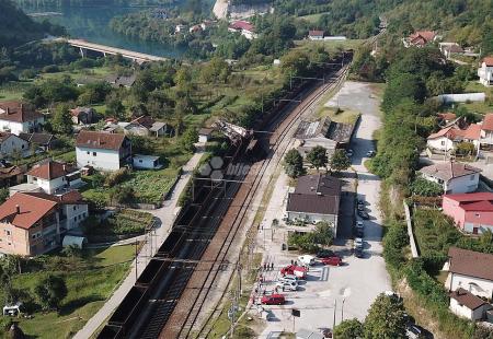 https://storage.bljesak.info/article/245493/450x310/jablanica-sudar-vlakovi-dron2.jpg