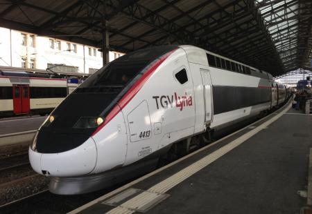 https://storage.bljesak.info/article/247311/450x310/TGV-vlak.jpg