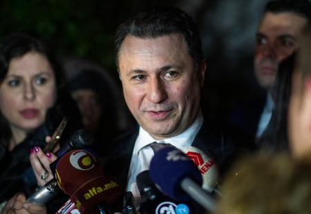 https://storage.bljesak.info/article/254071/450x310/Gruevski-novinari.jpg