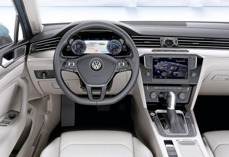 https://storage.bljesak.info/article/254216/450x310/VW-Golf-VIII-Cockpit-fotoshowBig-a0d84b27-805374.jpg