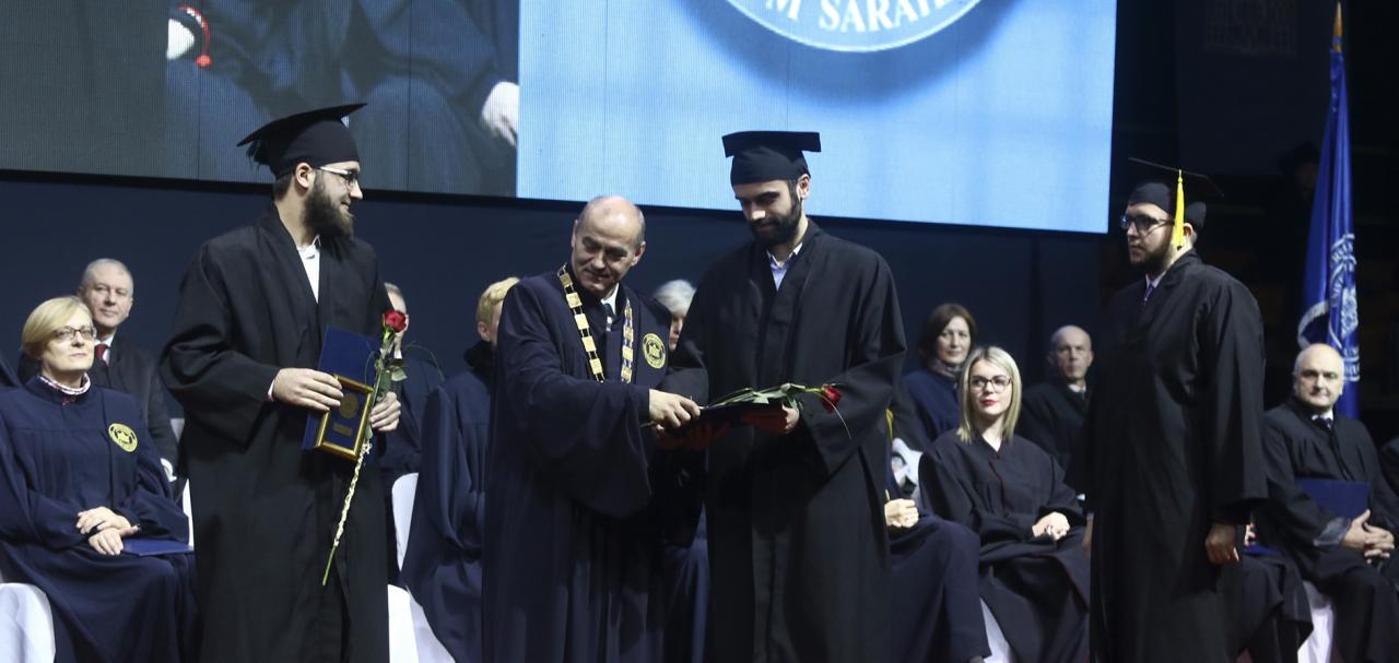 Edin Džeko diplomirao na Univerzitetu u Sarajevu