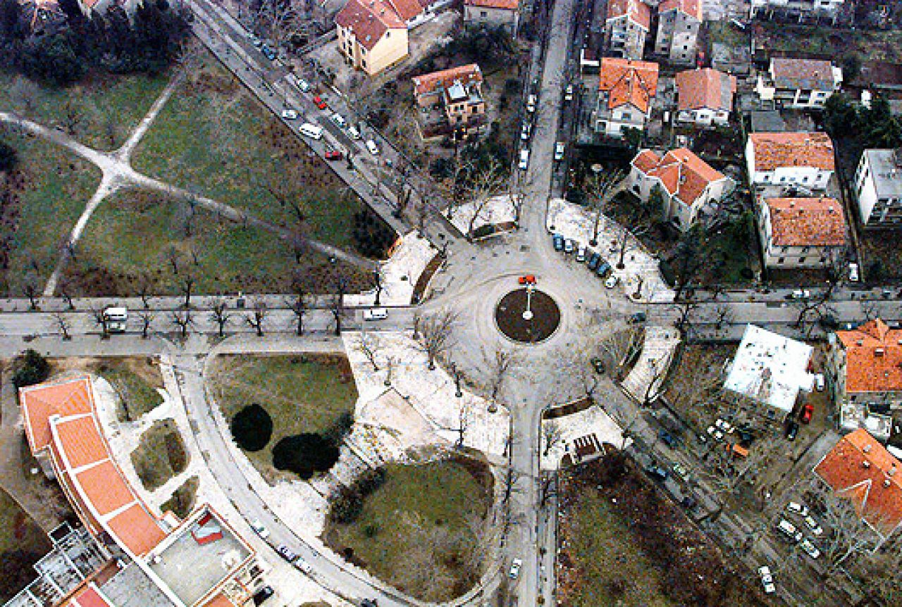 Mostarskim ulicama: Rondo