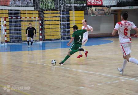 https://storage.bljesak.info/article/265170/450x310/Futsal-liga-staklorad-zrinjski5.jpg