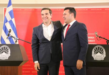 https://storage.bljesak.info/article/268131/450x310/Tsipras-Zaev.jpg