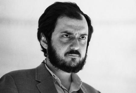 https://storage.bljesak.info/article/270954/450x310/Stanley-Kubrick.jpg