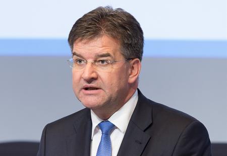 https://storage.bljesak.info/article/277021/450x310/miroslav-lajcak.jpg