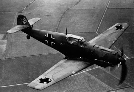 https://storage.bljesak.info/article/285614/450x310/Messerschmitta-Bf-109.jpg