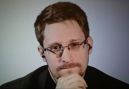 https://storage.bljesak.info/article/289808/450x310/Edward-Snowden.jpg