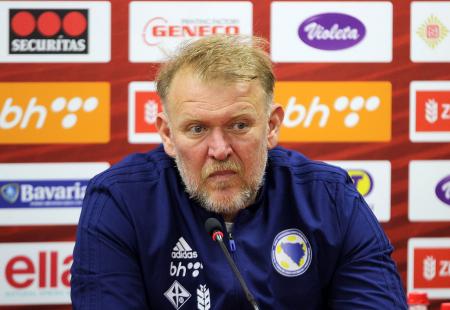 https://storage.bljesak.info/article/292321/450x310/robert-prosinecki.jpg